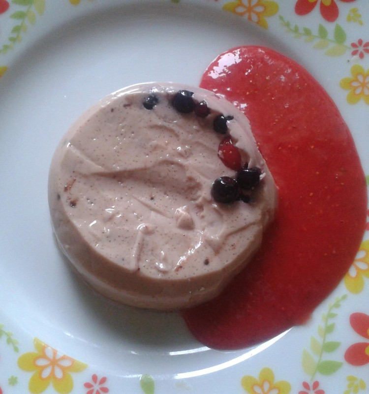 Panna Cota ar zemeņu mērci manā gaumē.