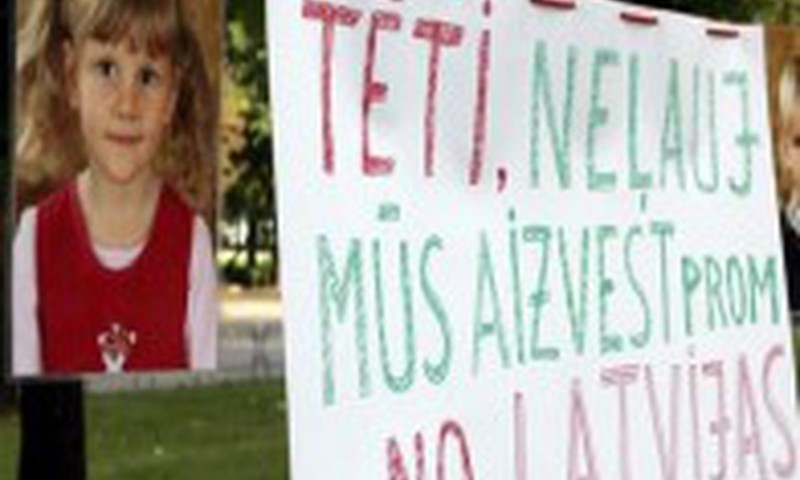 Pretī MK jauna, ilgstoša protestu akcija – šoreiz par vecāku tiesībām